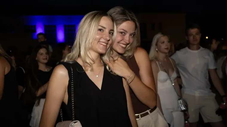 Tko kaže da je Rozga bila glavna zvijezda u Karlovcu? Ove ljepotice su osvojile prve redove