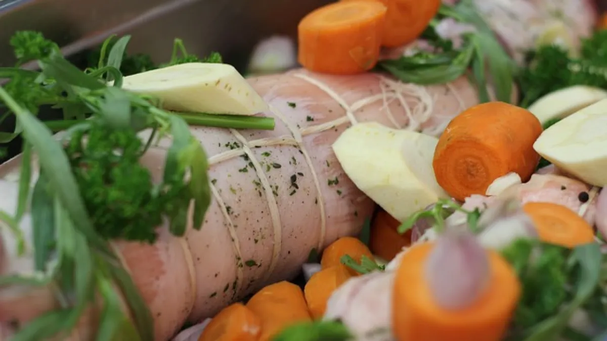 Rolada od telećih prsa: recept za glavno jelo rolada od telećih prsa ...