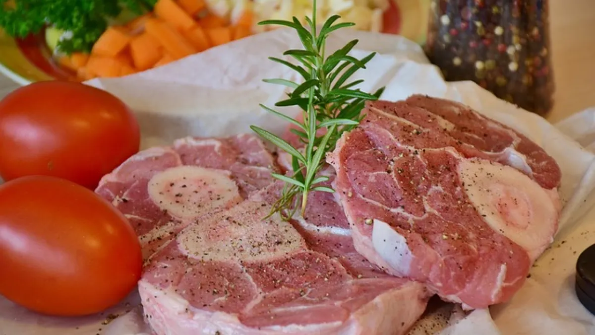 Teleća koljenica kuhana pa pečena - recept i priprema teleće koljenice ...