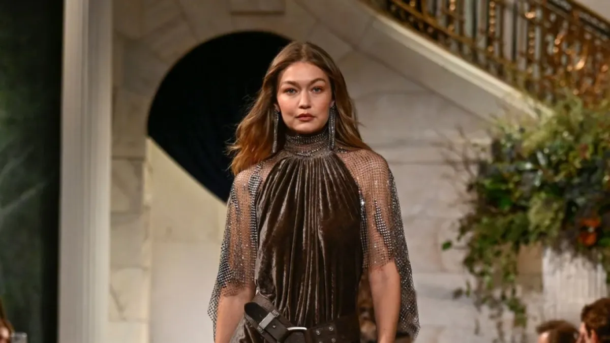Gigi Hadid otvorila spektakl Ralpha Laurena u New Yorku: Jesen će biti u znaku romantike