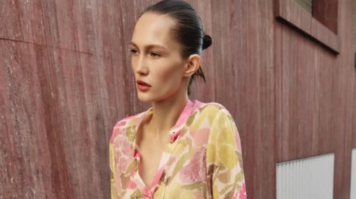 Cvjetna rapsodija i šarm točkica: Bluze koje će obilježiti proljeće