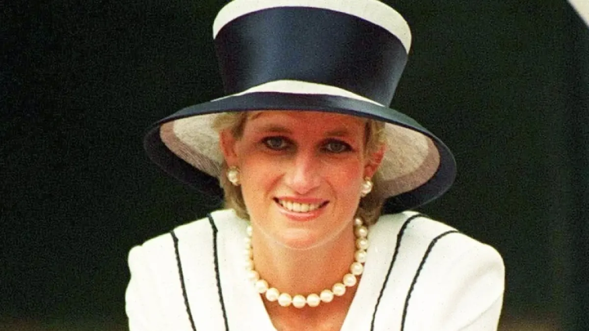 Princeza Diana danas bi slavila 65. rođendan: Ovo su njezini nezaboravni modni hitovi