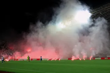 Navijači opet iskazali podršku Gattusu, a Torcida na poluvremenu poručila: 'Igrajte pi*kice!'