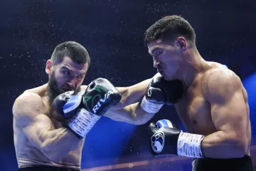 Beterbiev pobijedio Bivola u najboljem boksačkom meču današnjice i postao apsolutni prvak svijeta