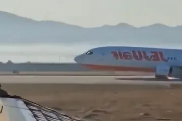 Uznemirujuće snimke avionske nesreće: Posljednje sekunde prije stravičnog udara u zid