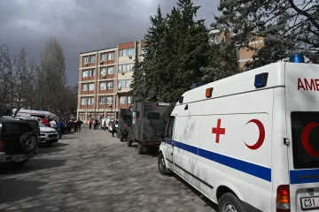 Preminuo vozač Hitne koji je cijelu noć prevozio ozlijeđene nakon požara u Kočanima