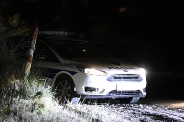 Provalili u benzinsku, jurili gradom, zabijali se u aute pa udarili u mrtvačnicu!