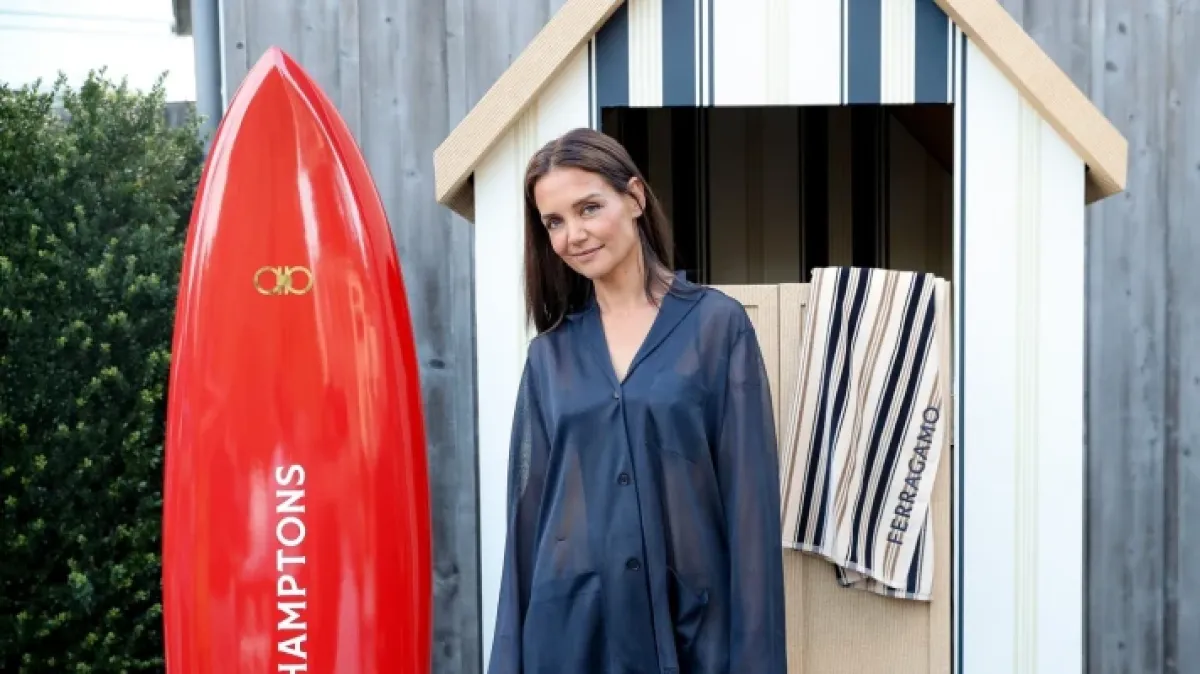 Katie Holmes spojila je nespojivo, a izgleda odlično. Biste li se nosili ovakav outfit?