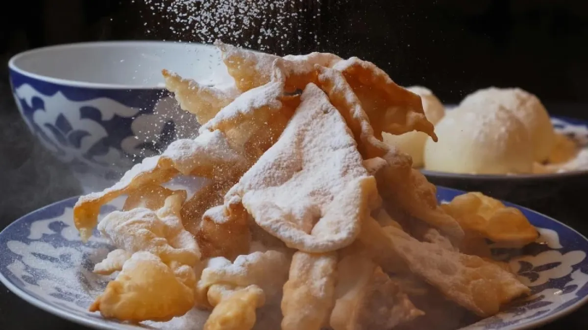 Dalmatinske kroštule: Starinski recept za najhrskavije slatke zalogaje