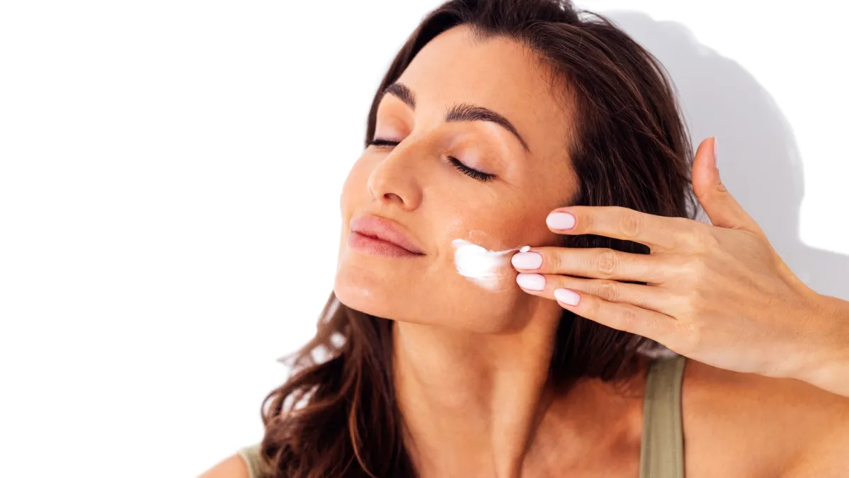 Kolagen u kozmetici: Može li zaista prodrijeti u kožu ili je sve samo marketinški trik?