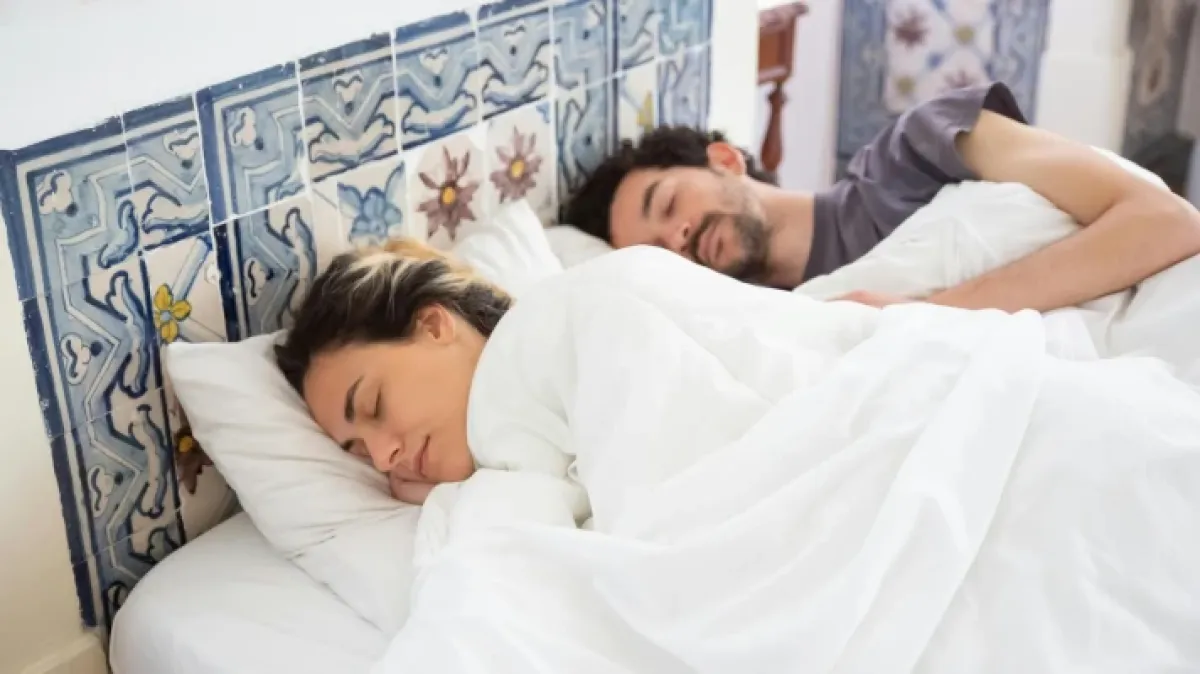 Spavate loše uz partnera? Isprobajte skandinavsku metodu spavanja