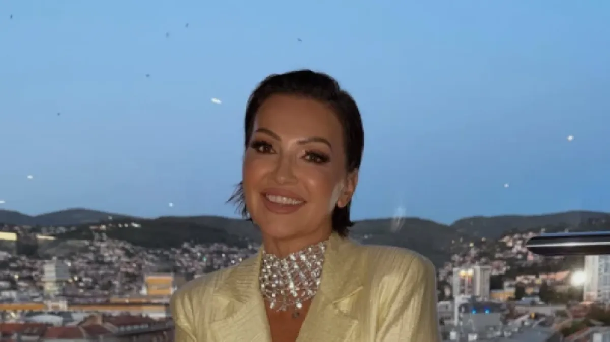 Stajling o kojem svi pričaju: Nina Badrić u odijelu koje zrači elegancijom i ženstvenošću