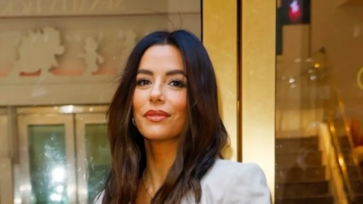 Dva stila, jedna Eva: Longoria briljira, a odijelo je čista modna fantazija