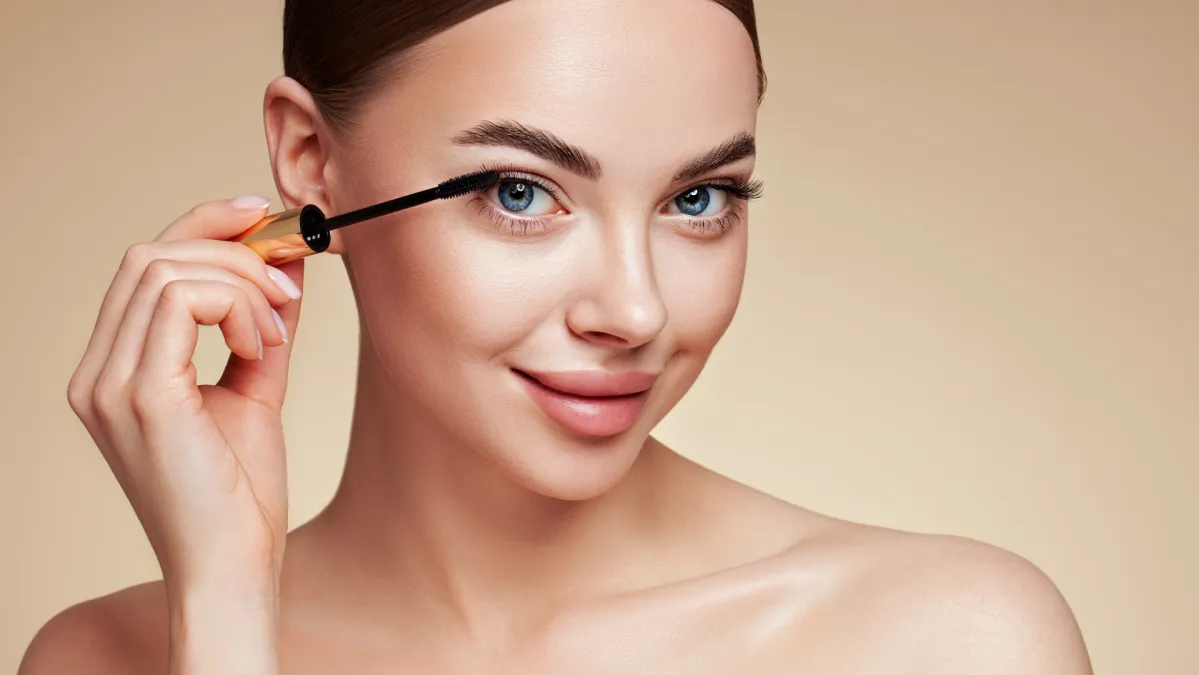 Najpopularnije drogerijske maskare koje konkuriraju luksuznim favoritima