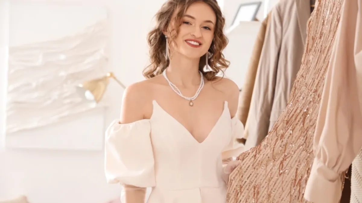Kako odabrati savršeni outfit za maturalni ples - i ne posvađati se u shoppingu
