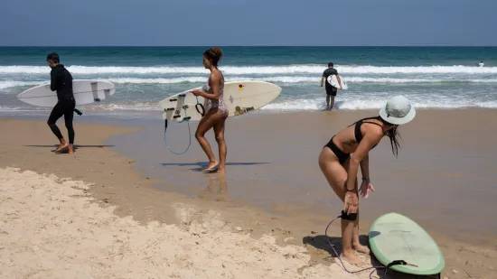 Oni se vratili na plažu u Tel Avivu nakon uzbune, a rat s Iranom bjesni