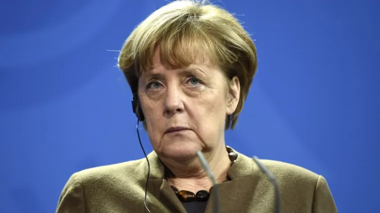 Nećete je odmah prepoznati: 'Isplivale' fotografije mlade Angele Merkel i izazvale su nevjericu