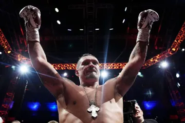 Usyk pobijedio Duboisa nokautom u petoj rundi i postao apsolutni prvak teške kategorije