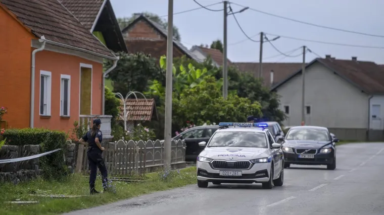 Ovo je kuća u kojoj se sinoć dogodilo ubojstvo: Fasada prepuna rupa od metaka