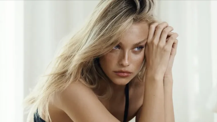 Najveća zavodnica varala nogometnu zvijezdu! Fatalna plavu&scaron;a voli biti u zaleđu