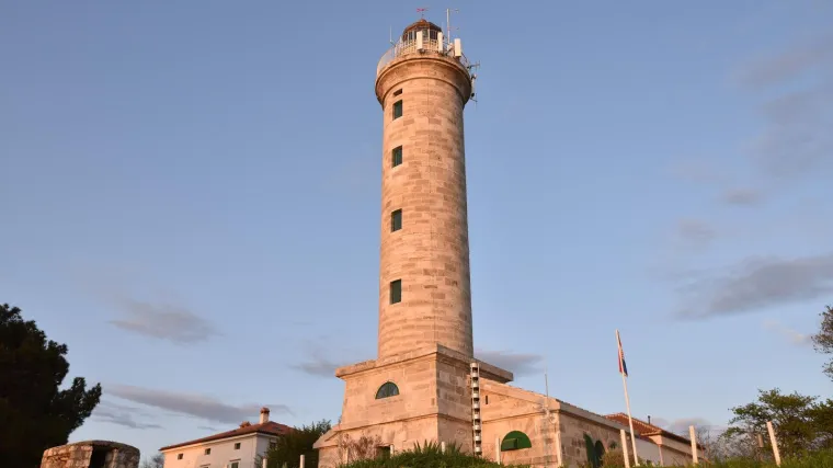 Kameni div dva stoljeća prkosi buri i čuva legendu o tužnoj ljubavi: 'Slika koja ostaje zauvijek'