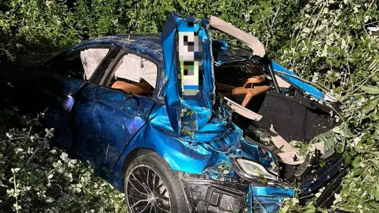 Sletio u provaliju duboku sedam metara: Među ozlijeđenima i maloljetnici