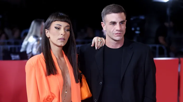 Bosanskohercegovačka glumica u narančastom odijelu dubokog dekoltea pokorila crveni tepih