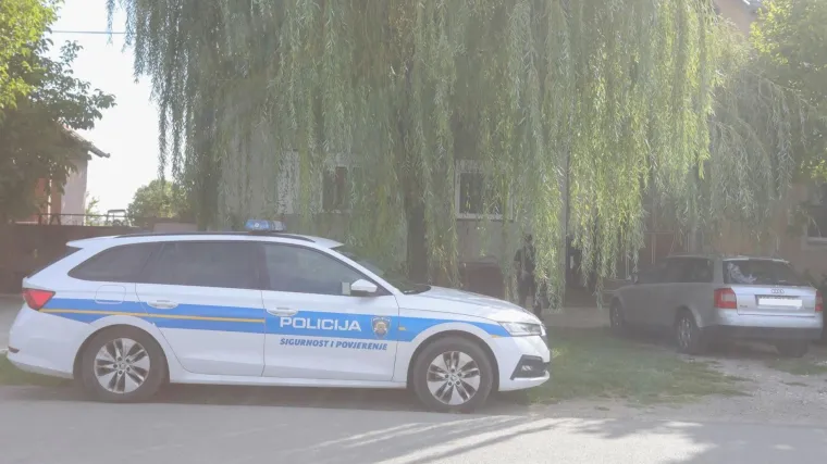 Prve fotografije s mjesta užasa: U septičkoj jami navodno našli raskomadanu ženu