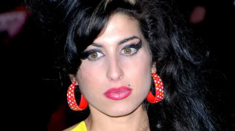 Legendarna Amy Winehouse bila je jedna od najvećih, ali život joj je bio obilježen borbama