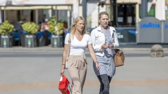 Plavuše su vladale centrom Karlovca: Pogledajte zašto su svi okretali glave na špici