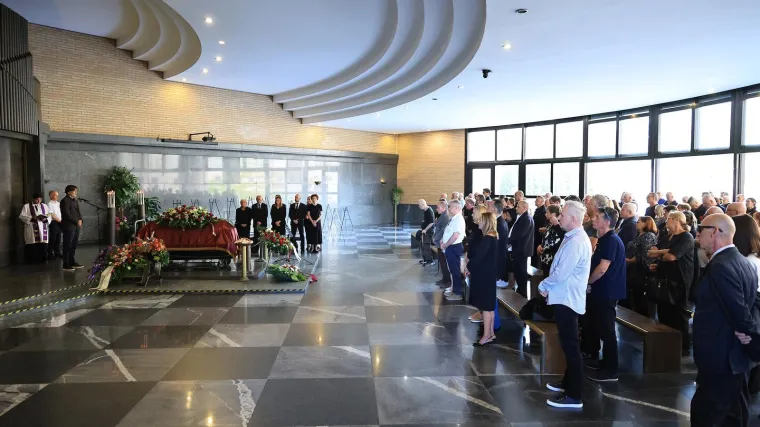 Suze, tuga i bol: Kolege i obitelj oprostili su se od Roberta Valdeca