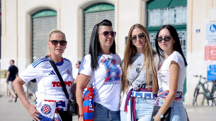 Vatrene navijačice podržale su svoj klub tijekom velikog derbija: Na tribinama se našao i Šime Elez