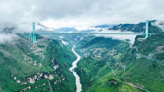 Nevjerojatni prizori: Otvoren najviši most na svijetu, put od dva sata sada traje samo dvije minute