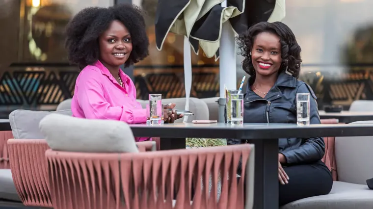 Dvije ljepotice uljepšale dan u Osijeku: Osmijesima od uha do uha privukle pažnju