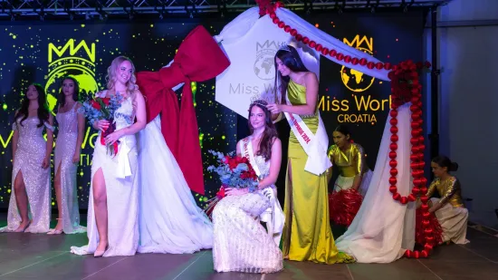 Koliko ljepotica na jednom mjestu: Najljepša Ličanka je Antonela Antonić