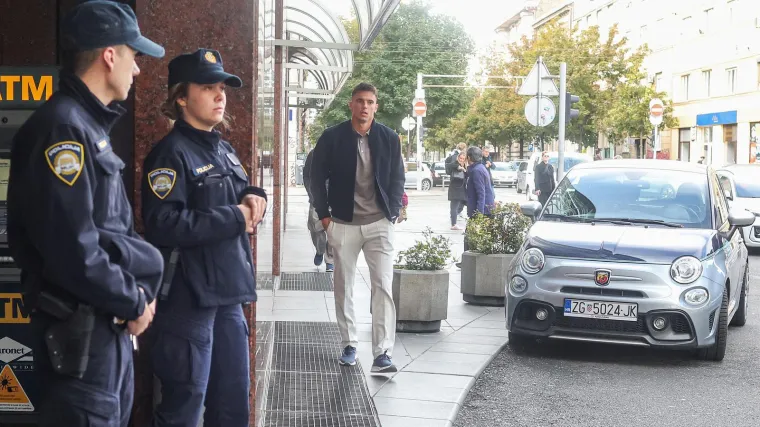 Vatreni dolaze! Pogledajte tko je i kako među prvima stigao u poznati zagrebački hotel