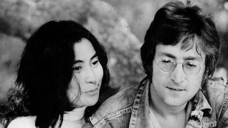 Zbog ljubavi prema Japanki ostavio bend, širio poruke mira pa je naprasno ubijen s pet hitaca