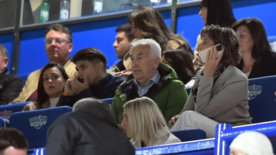 Loža u Varaždinu u znaku politike: Bivša ministrica privukla pažnju, ovo nije prikazano na TV-u