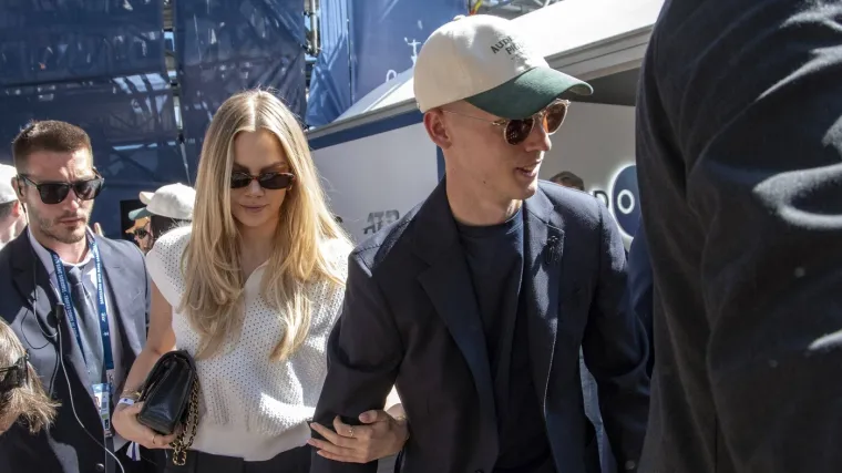 Djevojka Danija Olma završila na naslovnici: 'Ležala sam potpuno gola sedam sati'