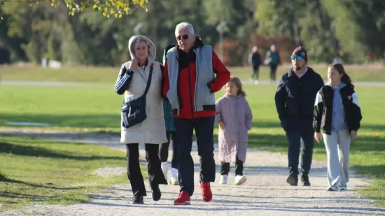 Vedra atmosfera uz Dravu: Pogledajte tko je sve uživao u šetnji Marinom Prelog