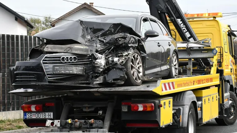 Krš i lom na istoku Hrvatske: Sudar kod graničnog prijelaza, četvero ozlijeđenih