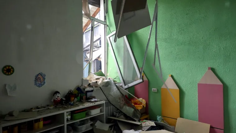 Prizori koji lede krv u žilama: Rusi ga sravnili, pogledajte kako izgleda uništeni ukrajinski vrtić