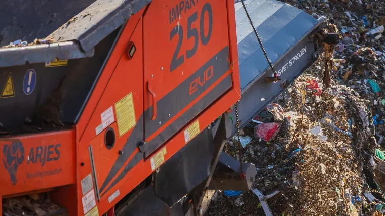 Kod Trogira uništeno 27 tona duhana i cigareta vrijednih 1,3 milijuna eura! 'Zbrinuli smo ih'