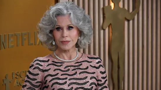 Je li ovo najljep&scaron;a baka na svijetu? Vjerovali ili ne, Jane Fonda ima 87 godina