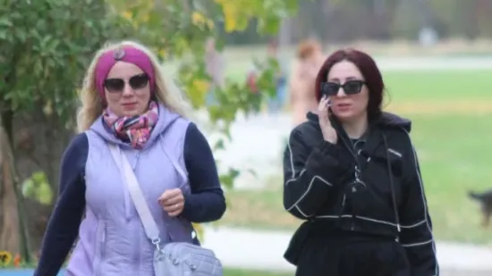 Iako u ležernim kombinacijama, svi su se okretali za njima: Zgodne dame osvojile šetače u Prelogu