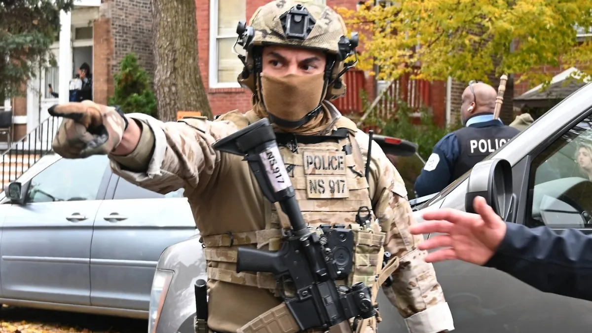 Neviđena brutalnost: Muškarci u fantomkama upali u vrtić i izvukli ženu, objavljena snimka