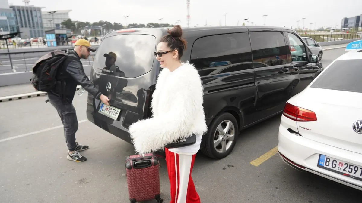 Srpske zvijezde bez trunke šminke: Ovako izgledaju kada ih paparazzi uhvate nespremne