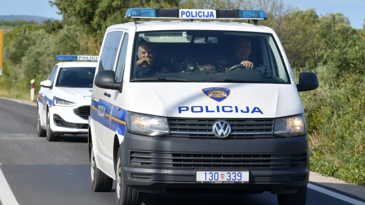 Objave na ćirilici odvele ga iza rešetaka: Policija pokucala Hrvatu (50) u Vukovaru, imali su što za vidjeti