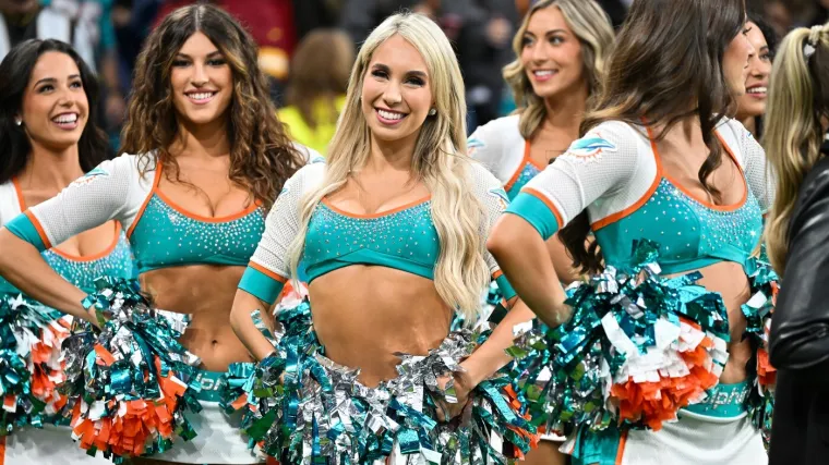 Cheerleadersice na stadionu Real Madrida podigle temperaturu do usijanja