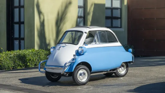 Ovaj slatki autić je prava zvijezda na cesti: Svima mami poglede, a cijena mu je pravi šok